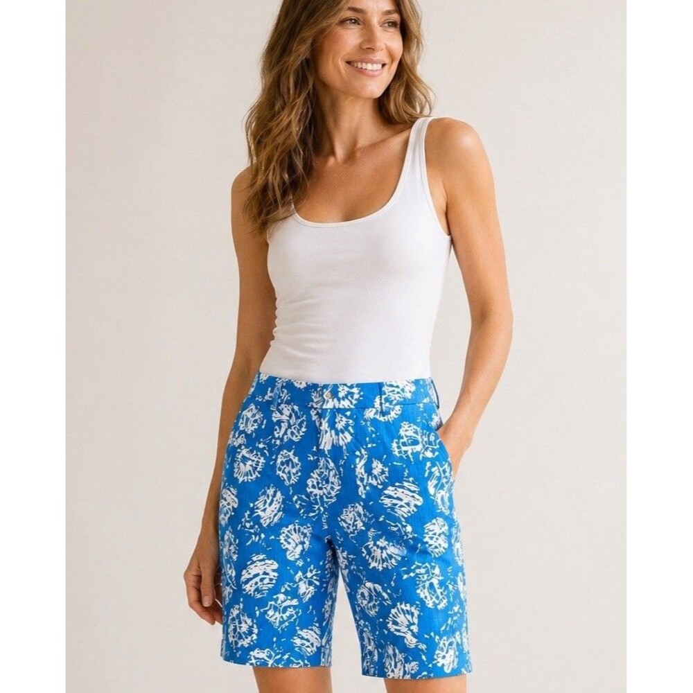 Chico’s Blue White Print Bermuda Shorts Women Size 00 (US 2) Slimming Brigitte